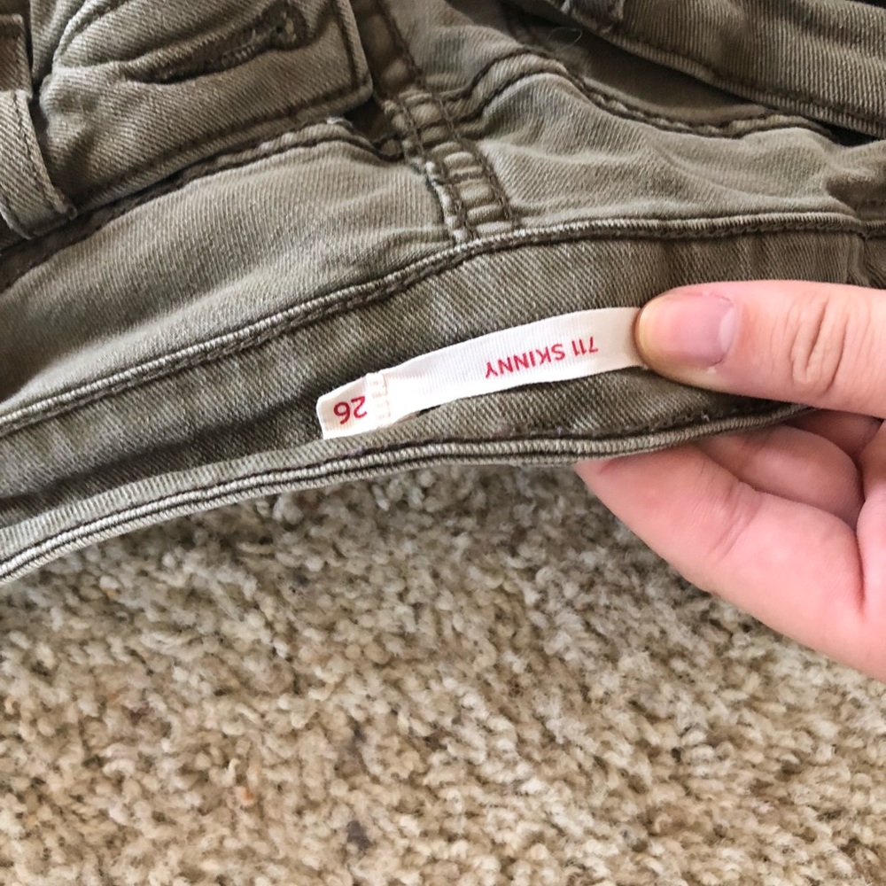 Levi’s 711 olive skinny jeans - Picture 4 of 6